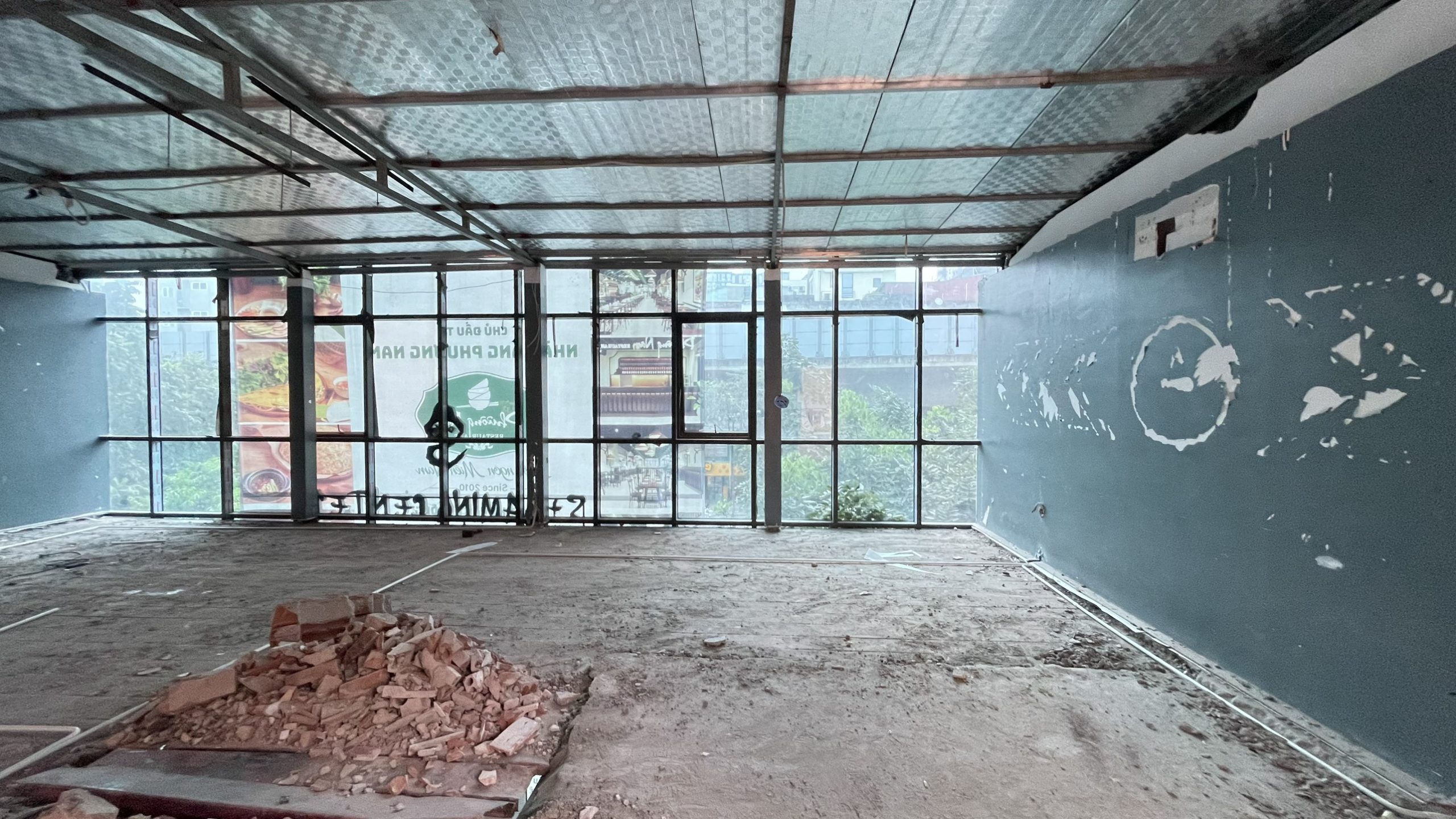 Thi công nhà hàng Phương Nam Yên Lãng