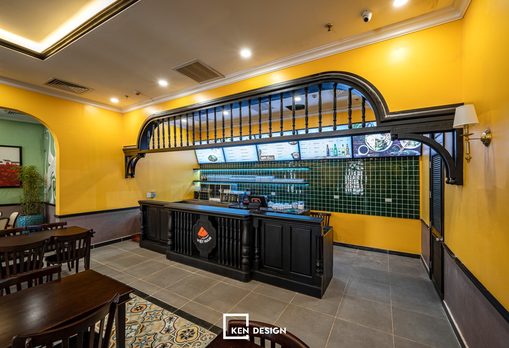 Thi Cong Nha Hang Mon Ngon Viet Nam Tai Vin Wonders 11