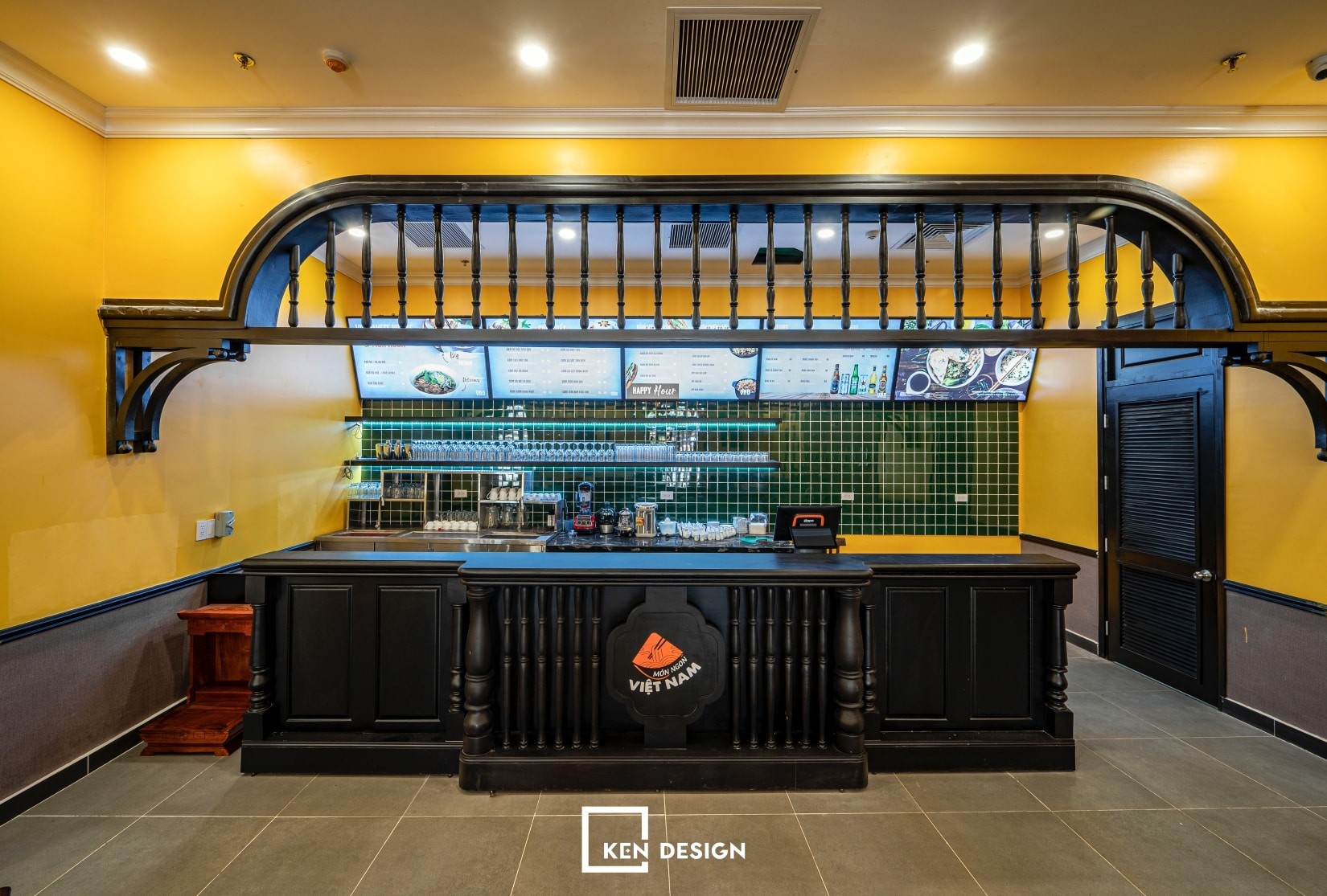 Thi Cong Nha Hang Mon Ngon Viet Nam Tai Vin Wonders 12