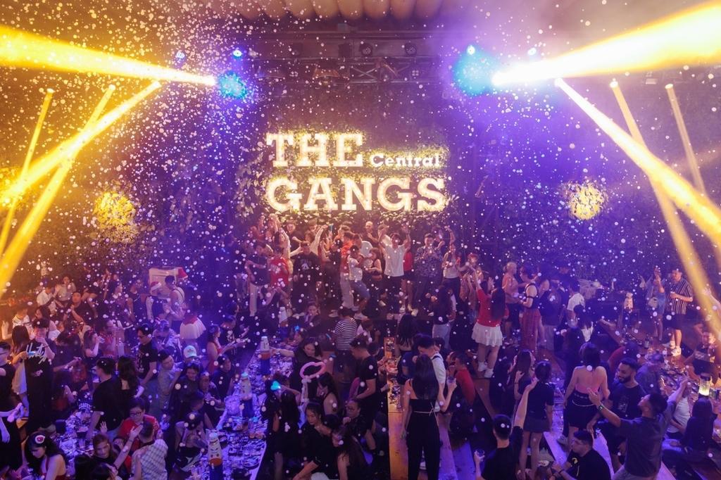 Thiet Ke San Khau Quan Beer San Vuon 4