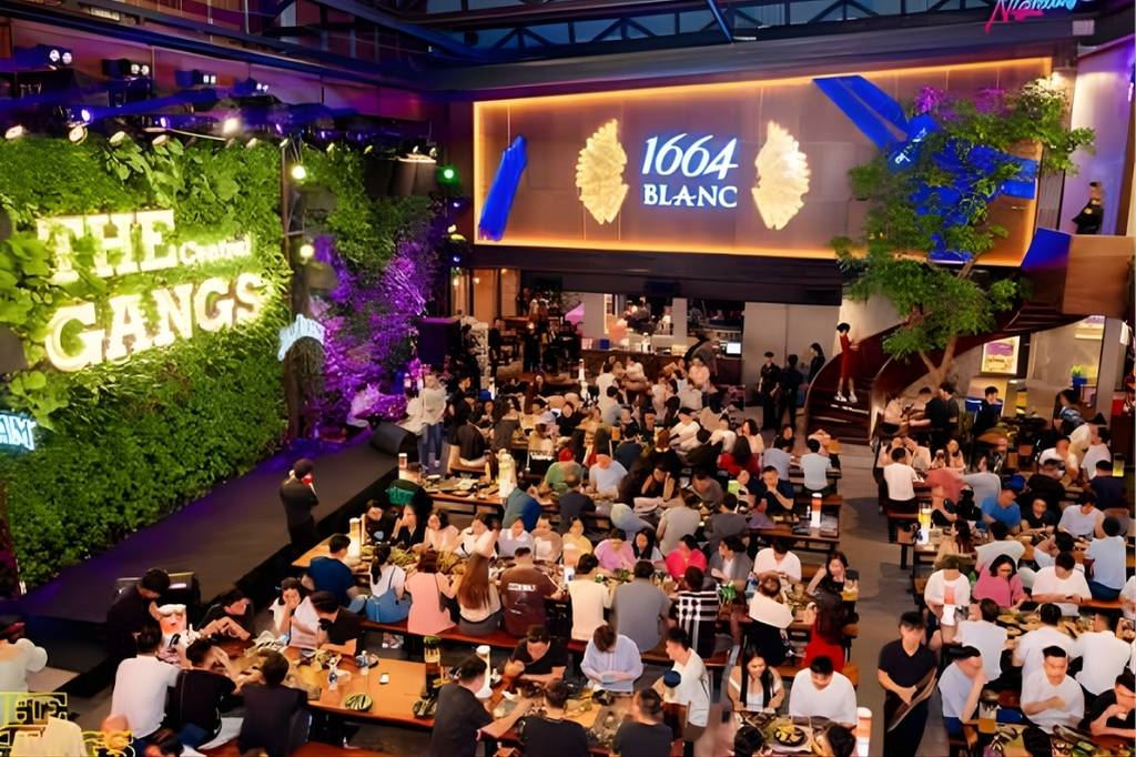 Thoi Diem Mo Quan Beer Garden Thu Loi Nhanh 9