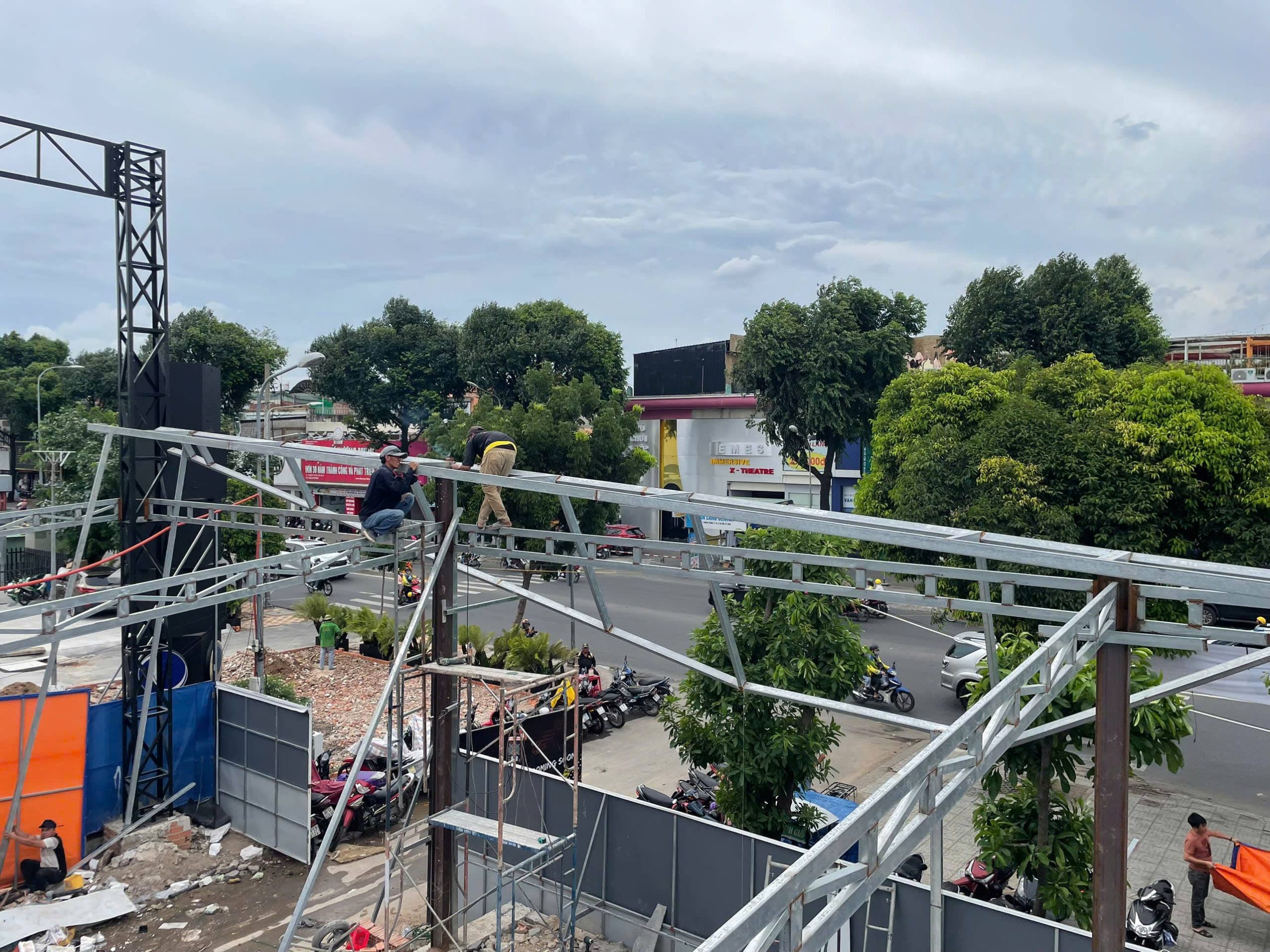 Thi công nhà hàng The Gangs Airport Thi công nhà hàng The Gangs Airport